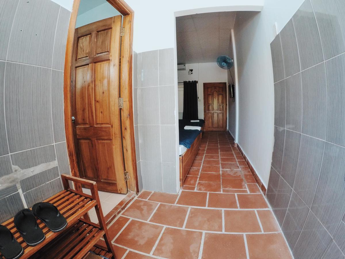 Sea Living Hostel Phu Quoc Exteriör bild