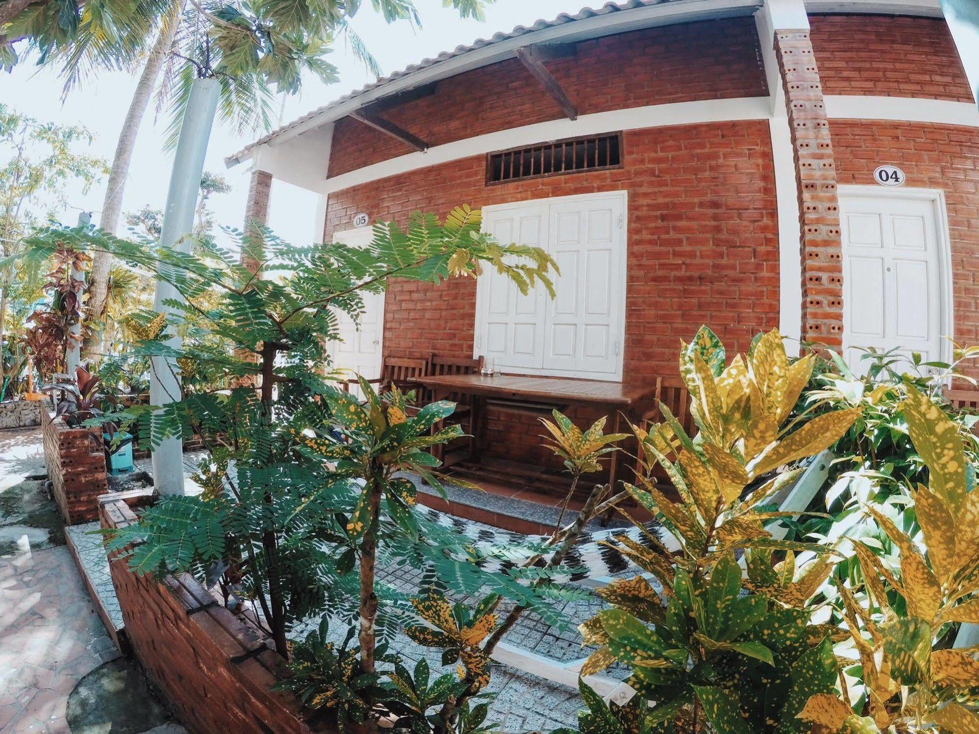 Sea Living Hostel Phu Quoc Exteriör bild